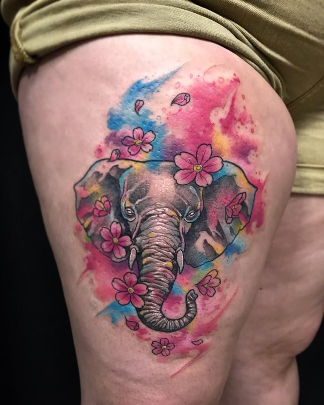 tattoo feminin elephant 36