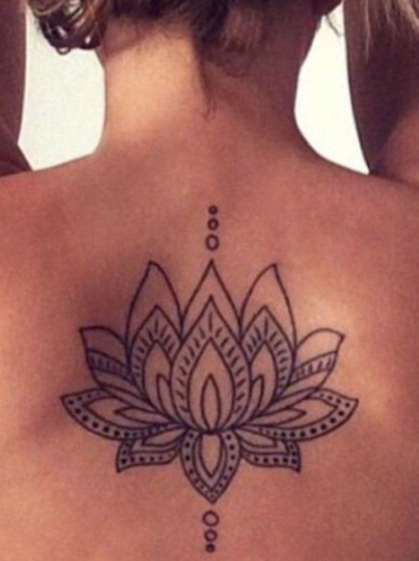 tattoo feminin fleur de lotus 02