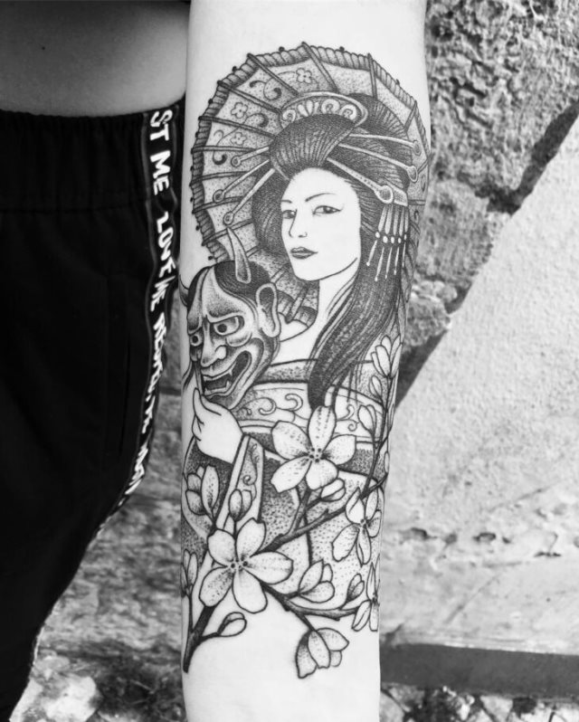 tattoo feminin geisha 04
