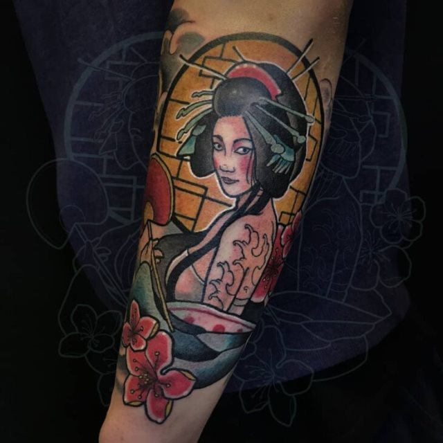 tattoo feminin geisha 08