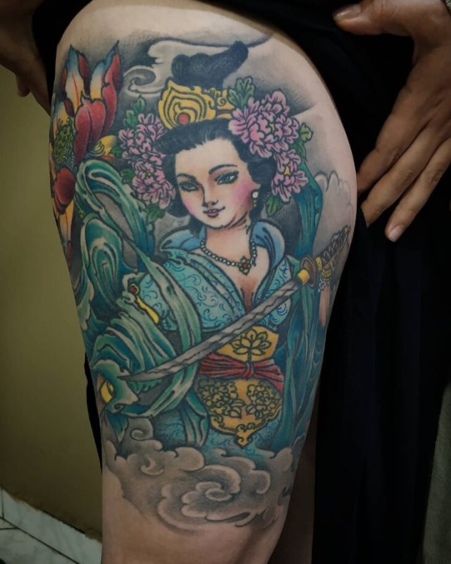 tattoo feminin geisha 16