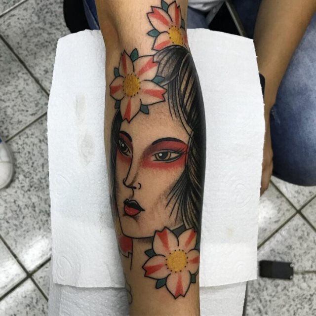 tattoo feminin geisha 18