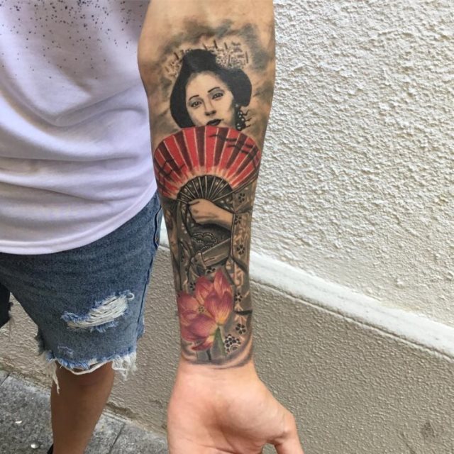 tattoo feminin geisha 25