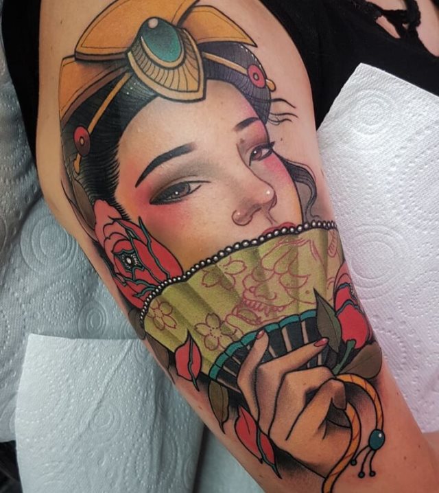 tattoo feminin geisha 32