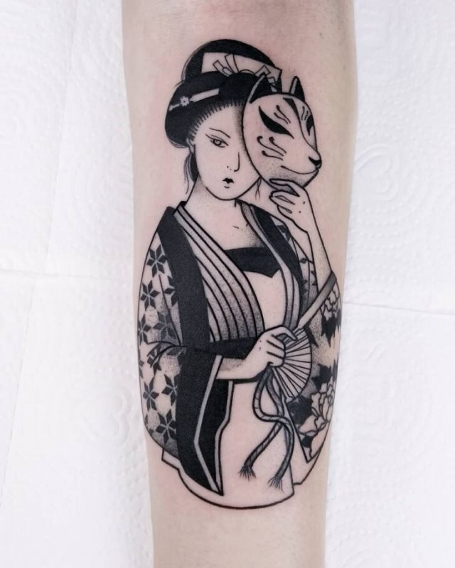 tattoo feminin geisha 35