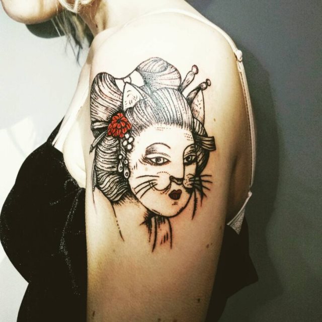 tattoo feminin geisha 43