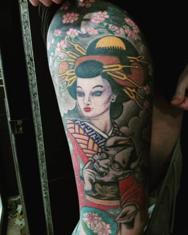 tattoo feminin geisha 45