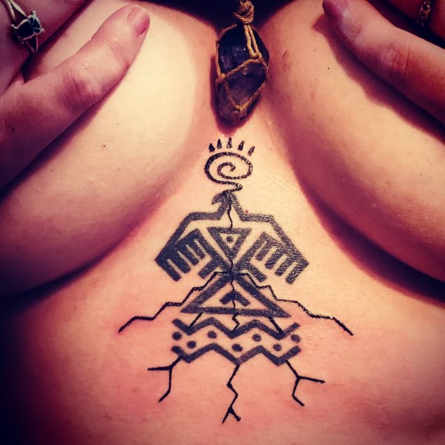 tattoo feminin indigenes 13