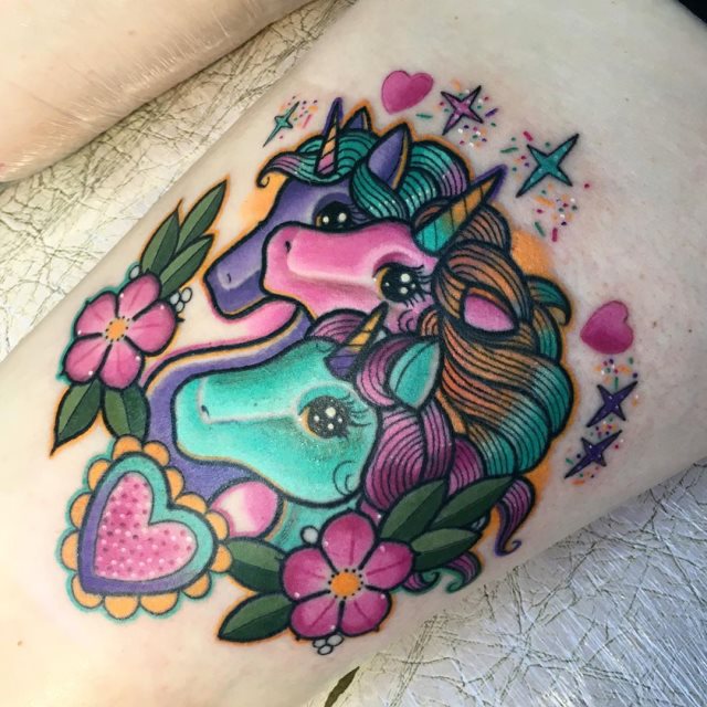 tattoo feminin licorne 20