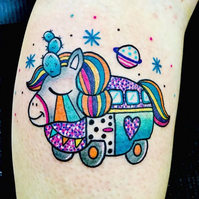 tattoo feminin licorne 53