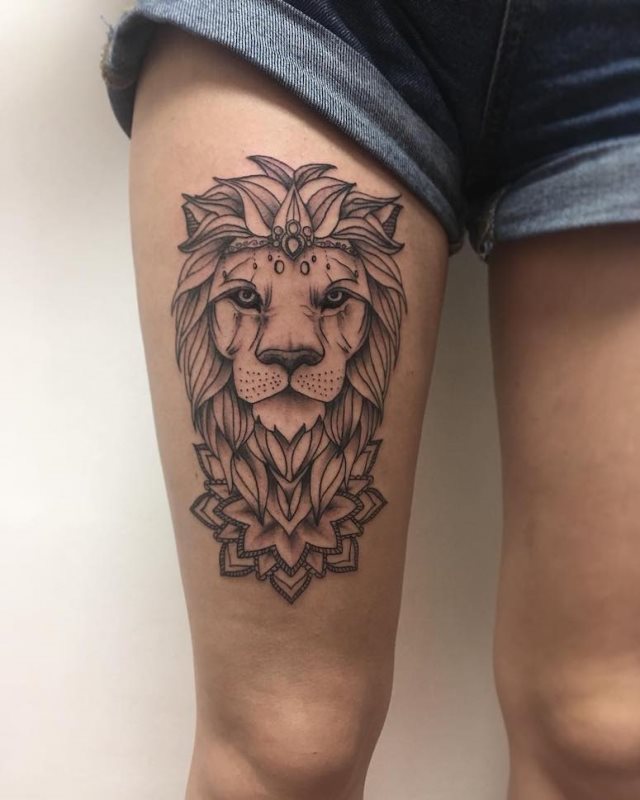 tattoo feminin lion 27