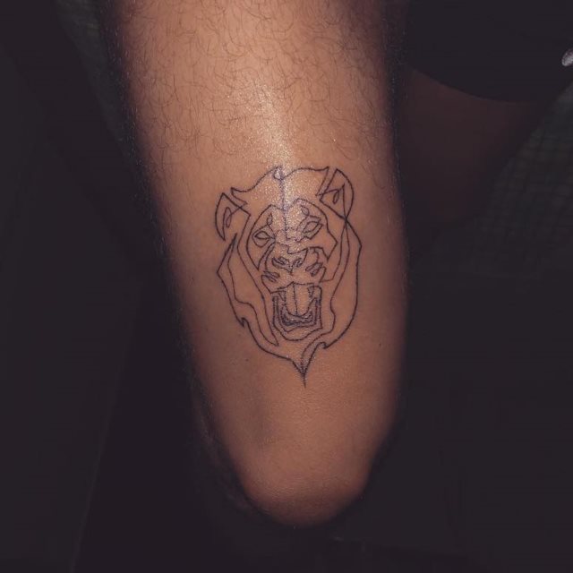 tattoo feminin lion 32
