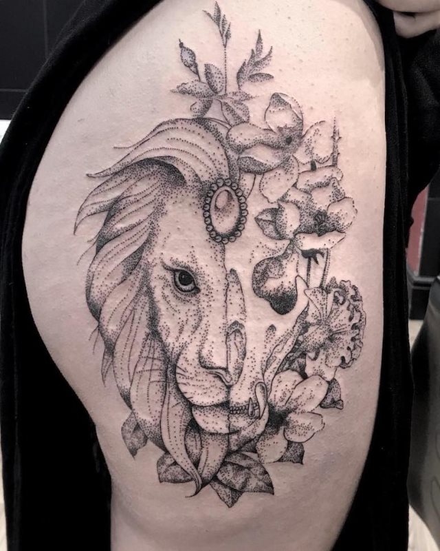 tattoo feminin lion 41