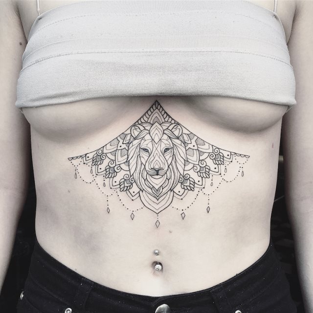 tattoo feminin lion 68