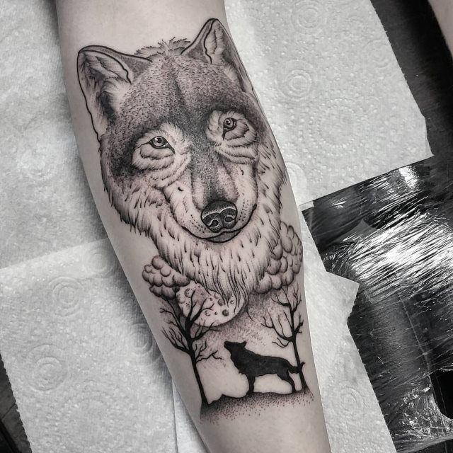 tattoo feminin loup 06