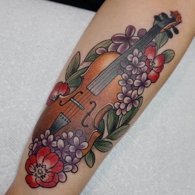 tattoo feminin musicale 30