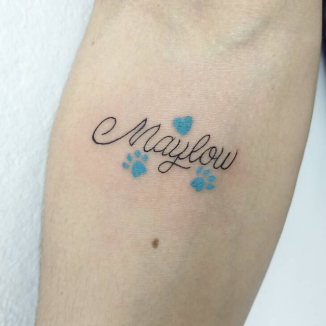 tattoo feminin nom 27