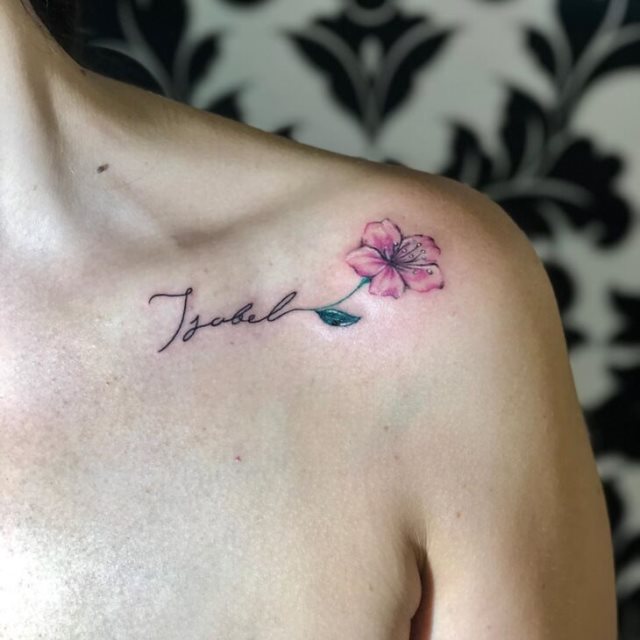 tattoo feminin nom 92