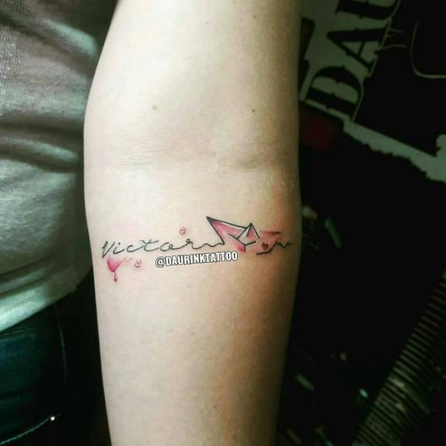 tattoo feminin nom 99