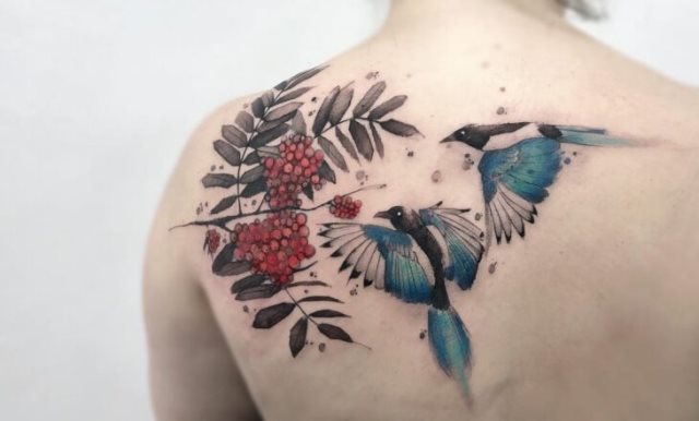 tattoo feminin oiseau 05