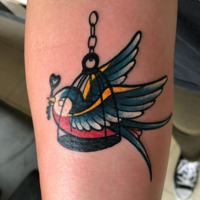 tattoo feminin oiseau 27