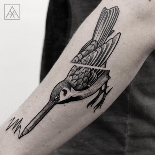 tattoo feminin oiseau 56