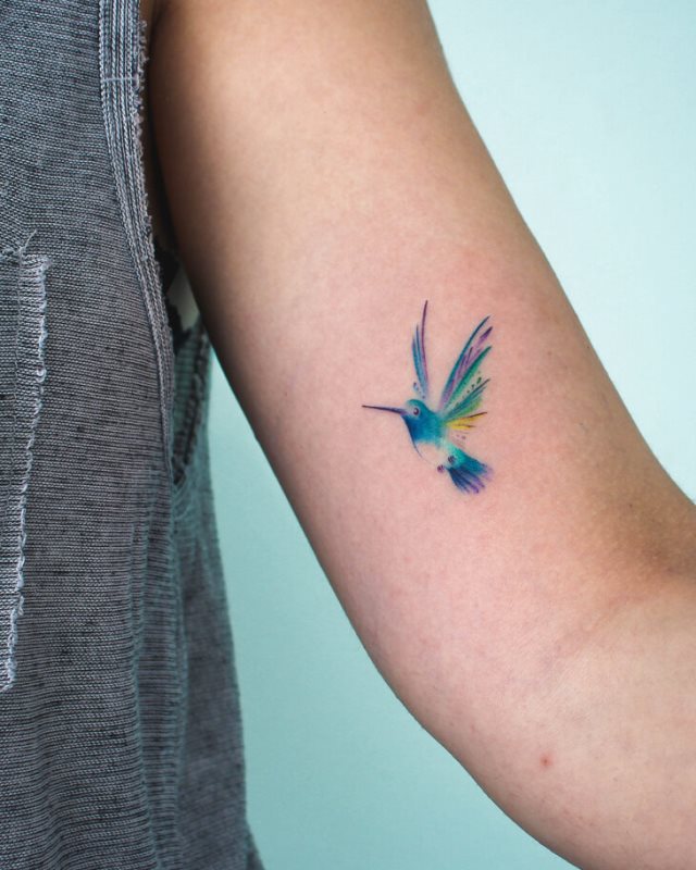 tattoo feminin oiseau 61