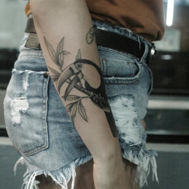 tattoo feminin oiseau 64