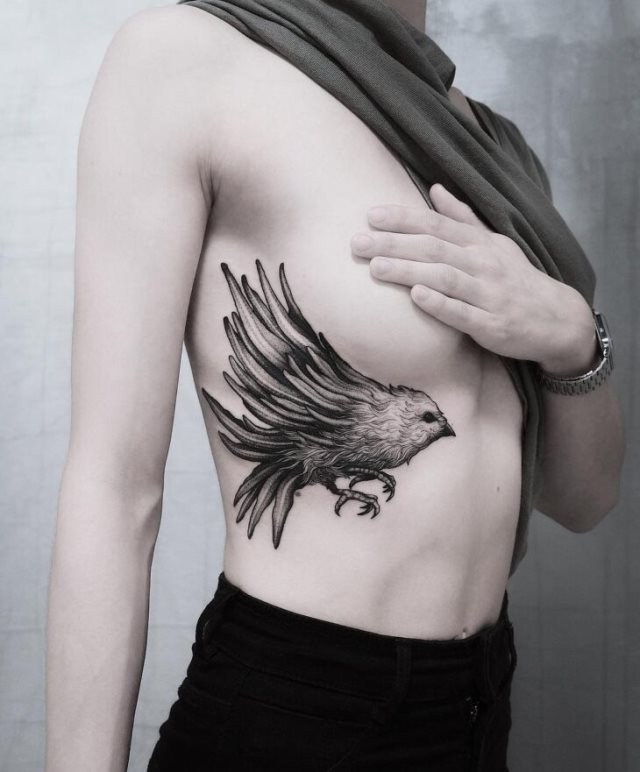 tattoo feminin oiseau 78