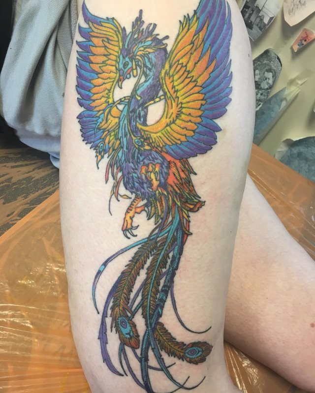 tattoo feminin phoenix 01