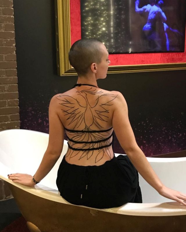 tattoo feminin phoenix 14