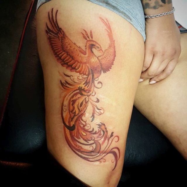 tattoo feminin phoenix 21