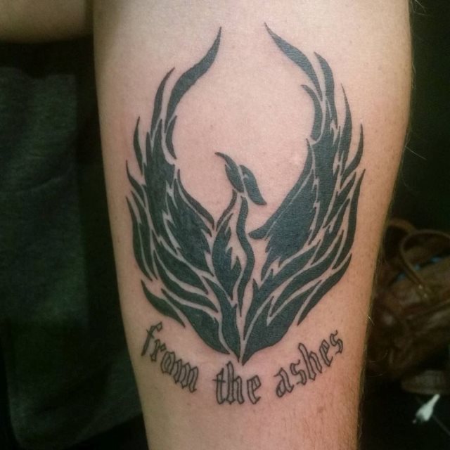 tattoo feminin phoenix 33
