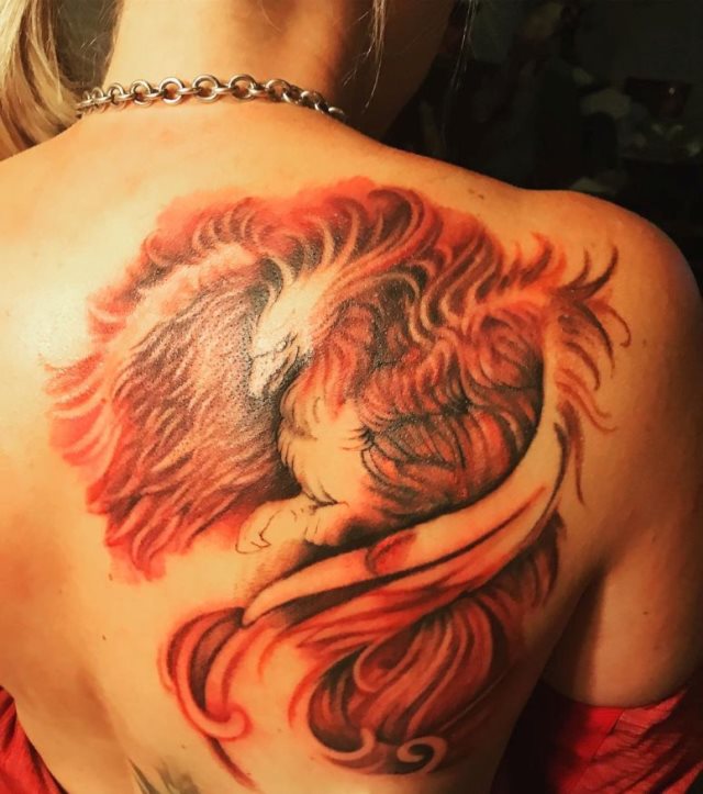 tattoo feminin phoenix 44