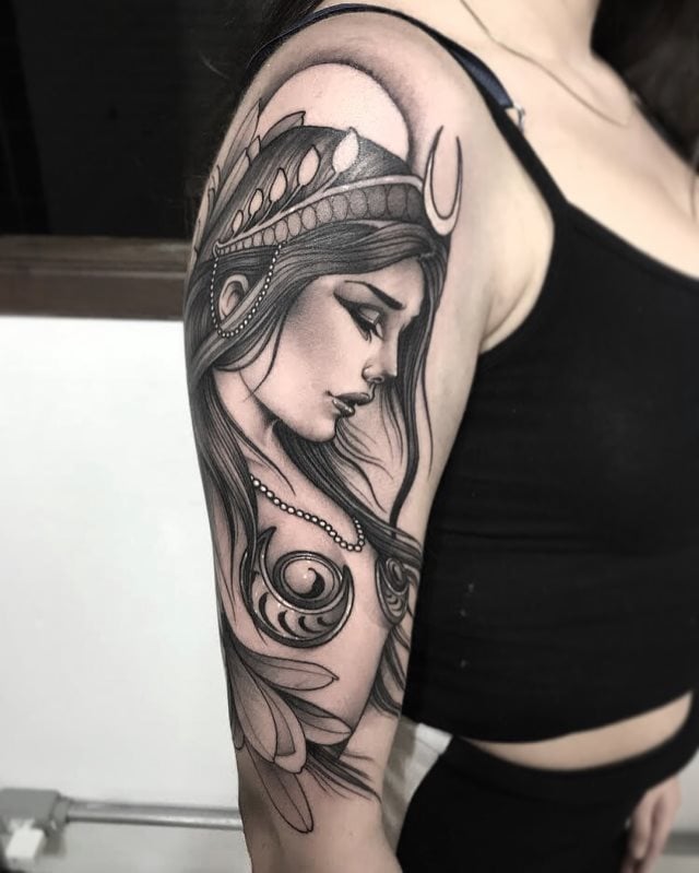 tattoo feminin pour bras 116