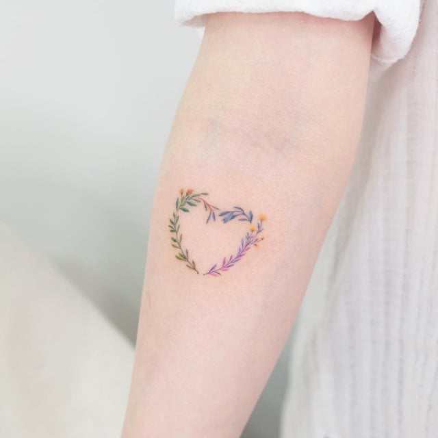 tattoo feminin pour bras 21