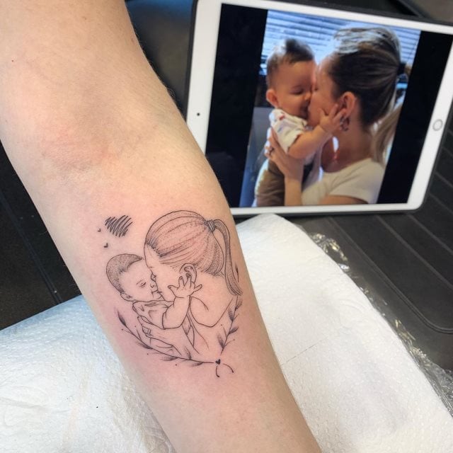 tattoo feminin pour bras 76