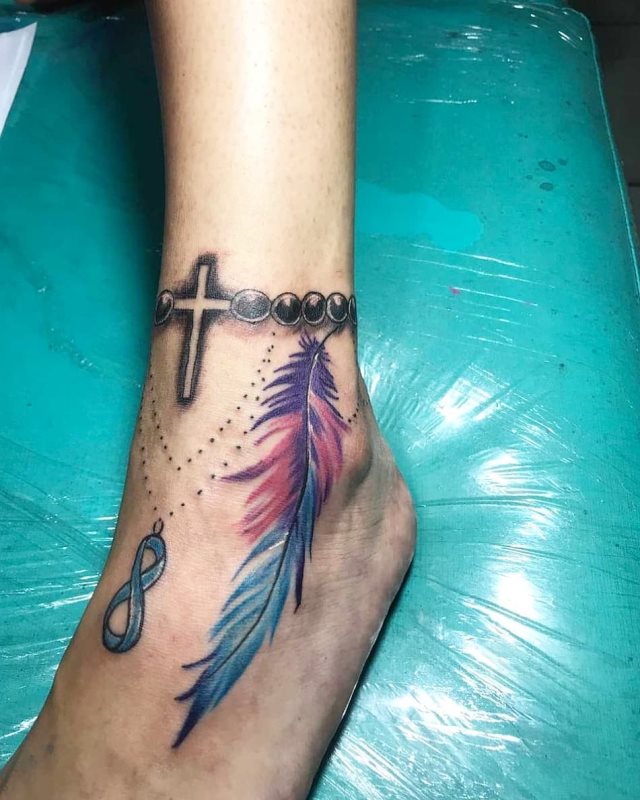 tattoo feminin pour cheville 35