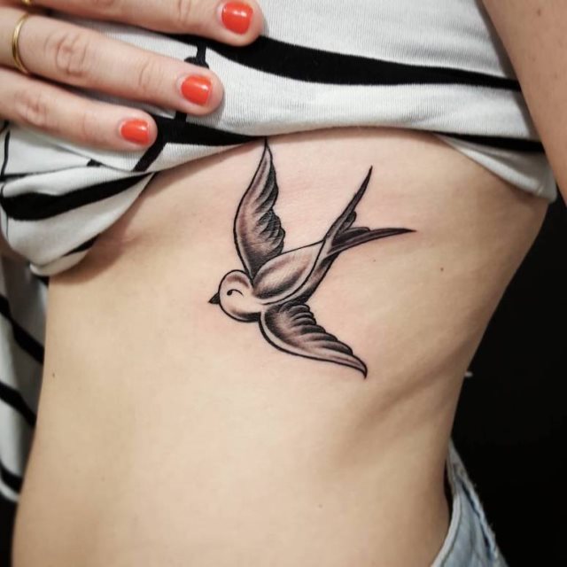 tattoo feminin pour cotes 41