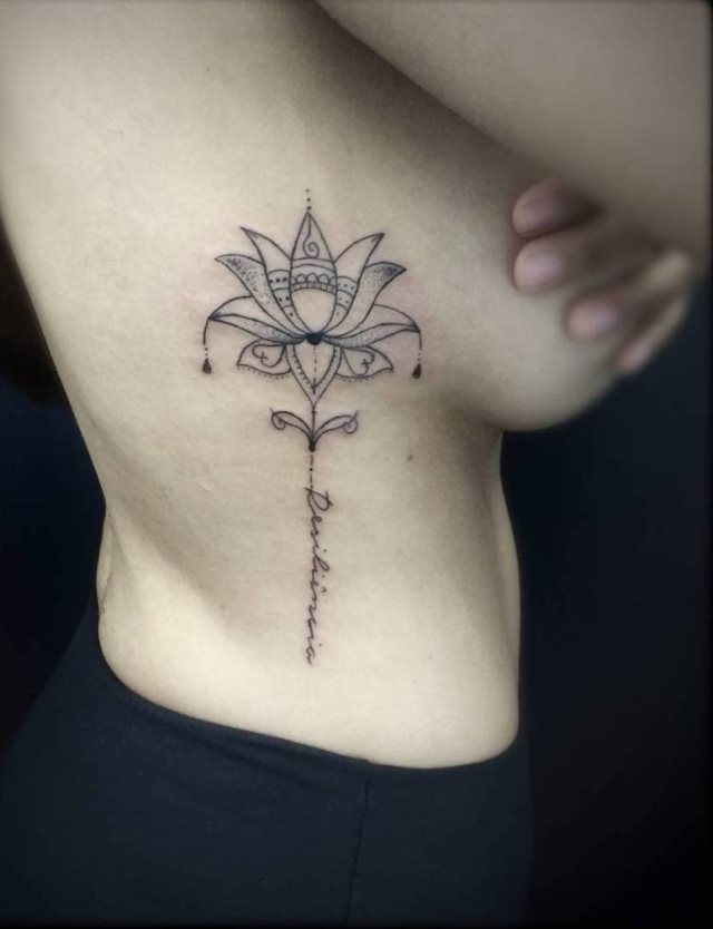 tattoo feminin pour cotes 51