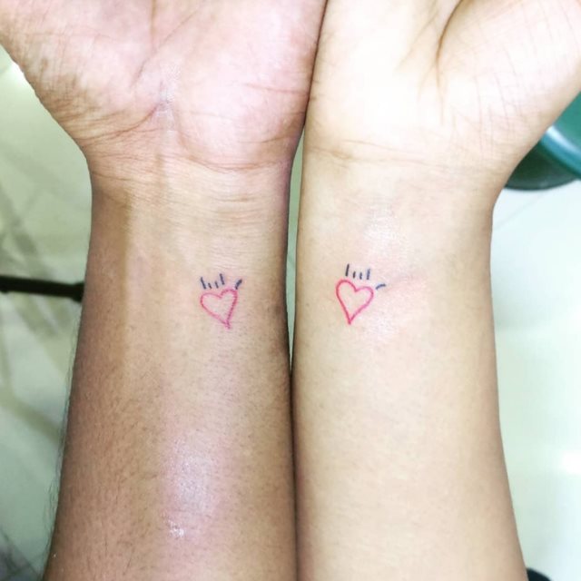 tattoo feminin pour couple 38