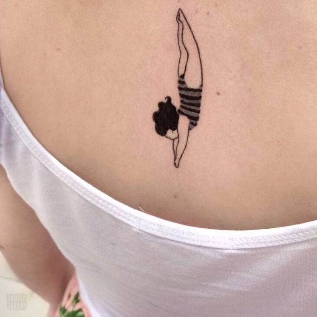 tattoo feminin pour dos 197