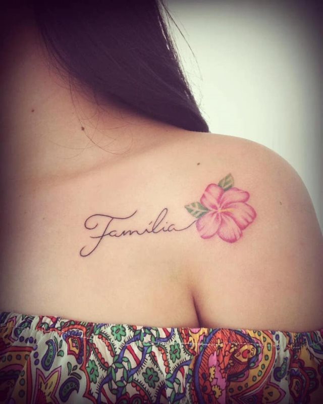 tattoo feminin pour epaule 74