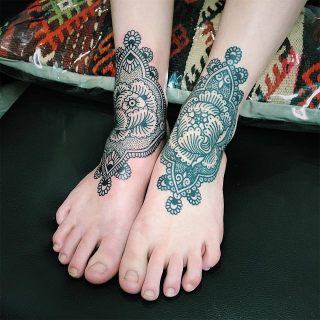 tattoo feminin pour pied 07