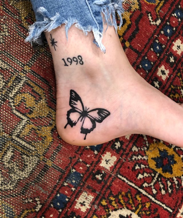 tattoo feminin pour pied 28