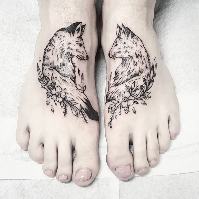 tattoo feminin pour pied 31