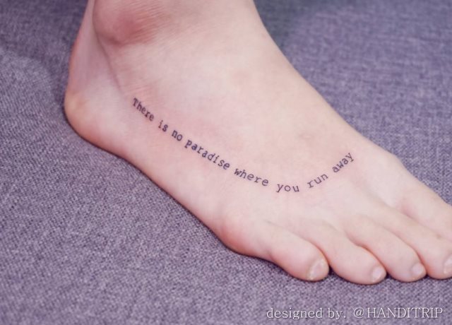 tattoo feminin pour pied 42