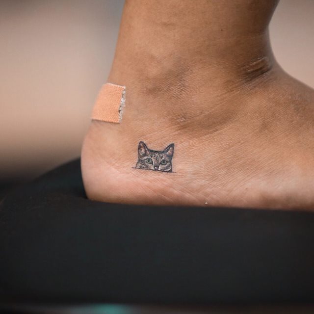 tattoo feminin pour pied 62