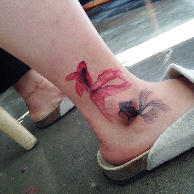 tattoo feminin pour pied 84