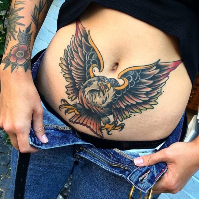 tattoo feminin pour ventre 03